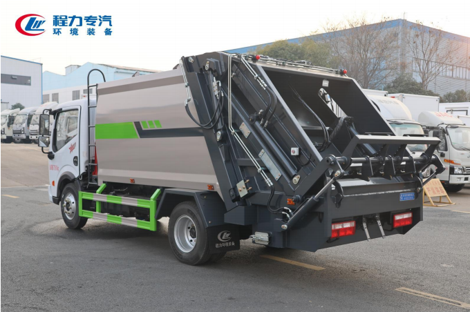 (8方)東風多利卡D6新款壓縮垃圾車