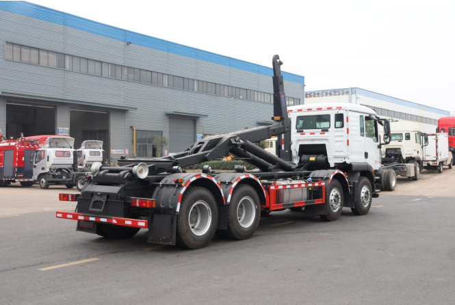 重汽前四后八勾臂垃圾車